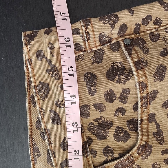Tru Luxe Jeans Size 12 Animal Printed Hi Waisted Straight Jean with Inseam Slit - Picture 10 of 13